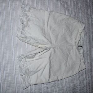 Elegant Lace-Trimmed Women's Cream Shorts